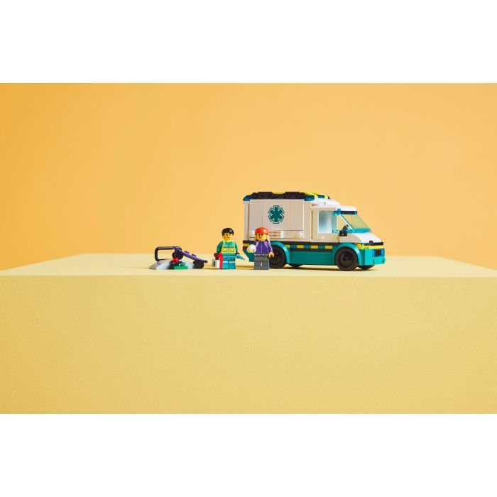 Конструктор LEGO City Скорая помощь (60451) изображение 11