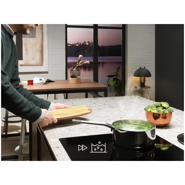 Варочна поверхня Electrolux CIR60430CB зображення 6