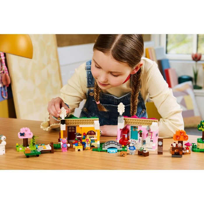 Конструктор LEGO Animal Crossing Творчі будинки: сезони розваг (77057) зображення 11