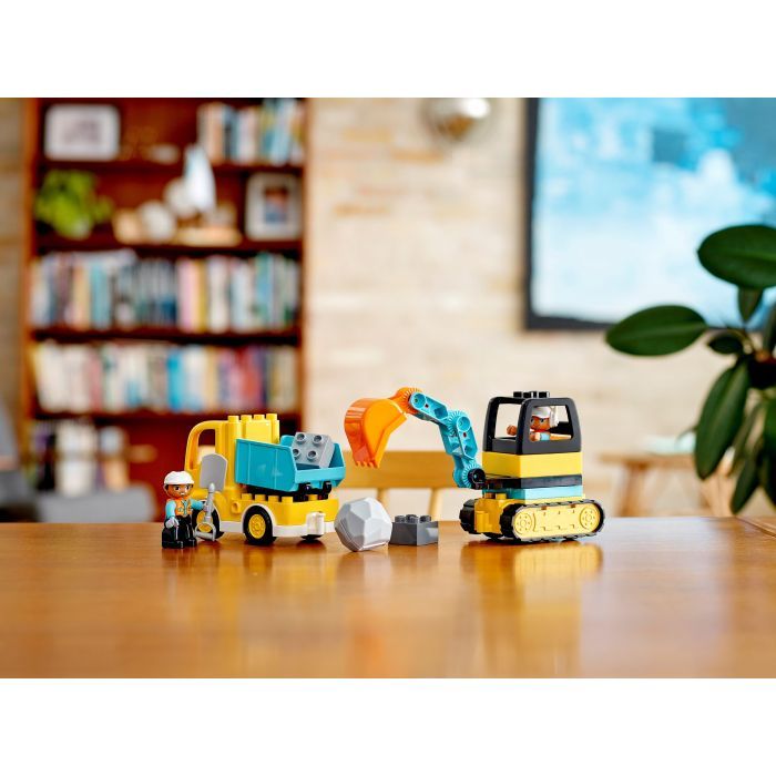 Конструктор LEGO Duplo Town Грузовик и гусеничный экскаватор 20 деталей (10931) изображение 10