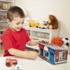 Ігровий набір Melissa&Doug Дерев'яний гараж рятувальних машин з ключами (MD4607) зображення 3