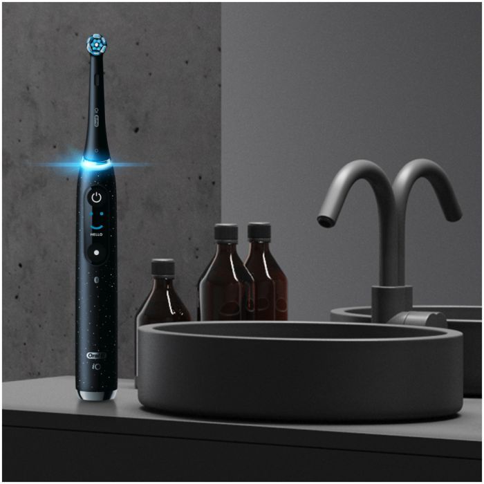 Электрическая зубная щетка Oral-B Series 10 iOM10.1B4.2AD (4210201434672) изображение 10