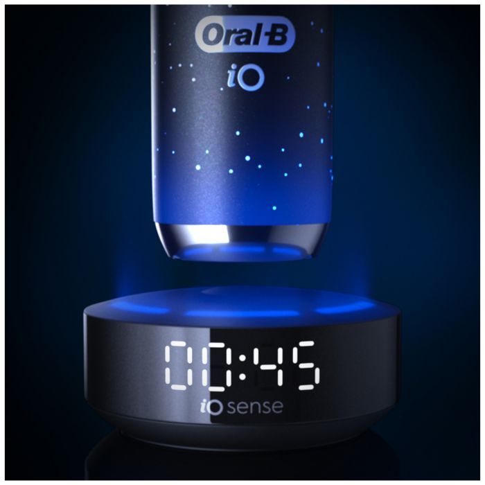 Электрическая зубная щетка Oral-B Series 10 iOM10.1B4.2AD (4210201434672) изображение 5