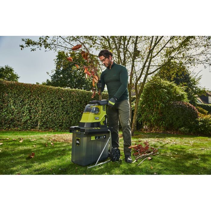Садовий подрібнювач Ryobi Max Power RY36SHX40-0 36В, 40мм, 55л, фреза низькошумний (без АКБ та ЗУ) (5133005451) зображення 8