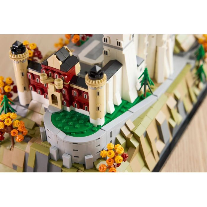 Конструктор LEGO Architecture Замок Нойшванштайн (21063) зображення 8