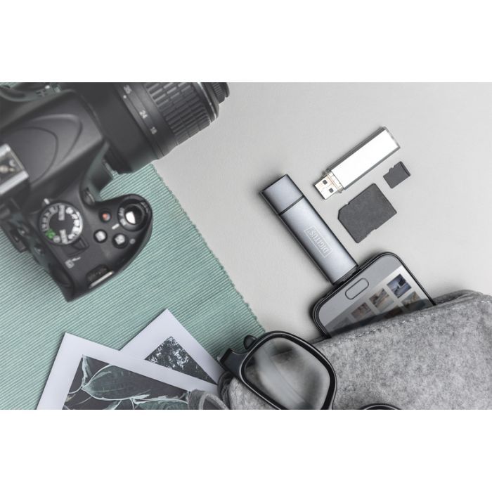 Считыватель флеш-карт Digitus USB-C/USB 3.0 SD/MicroSD (DA-70886) изображение 8