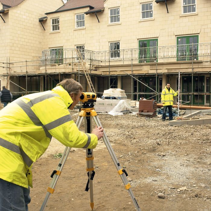 Оптичний нівелір DeWALT 26-кратний, 1.85 кг, кейс (DW096PK) зображення 3