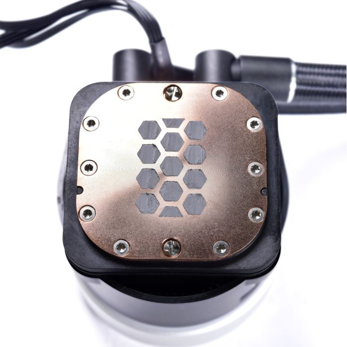 Система жидкостного охлаждения Lian Li Galahad II Trinity 360 Black (G89.GA2T36B.00) изображение 5