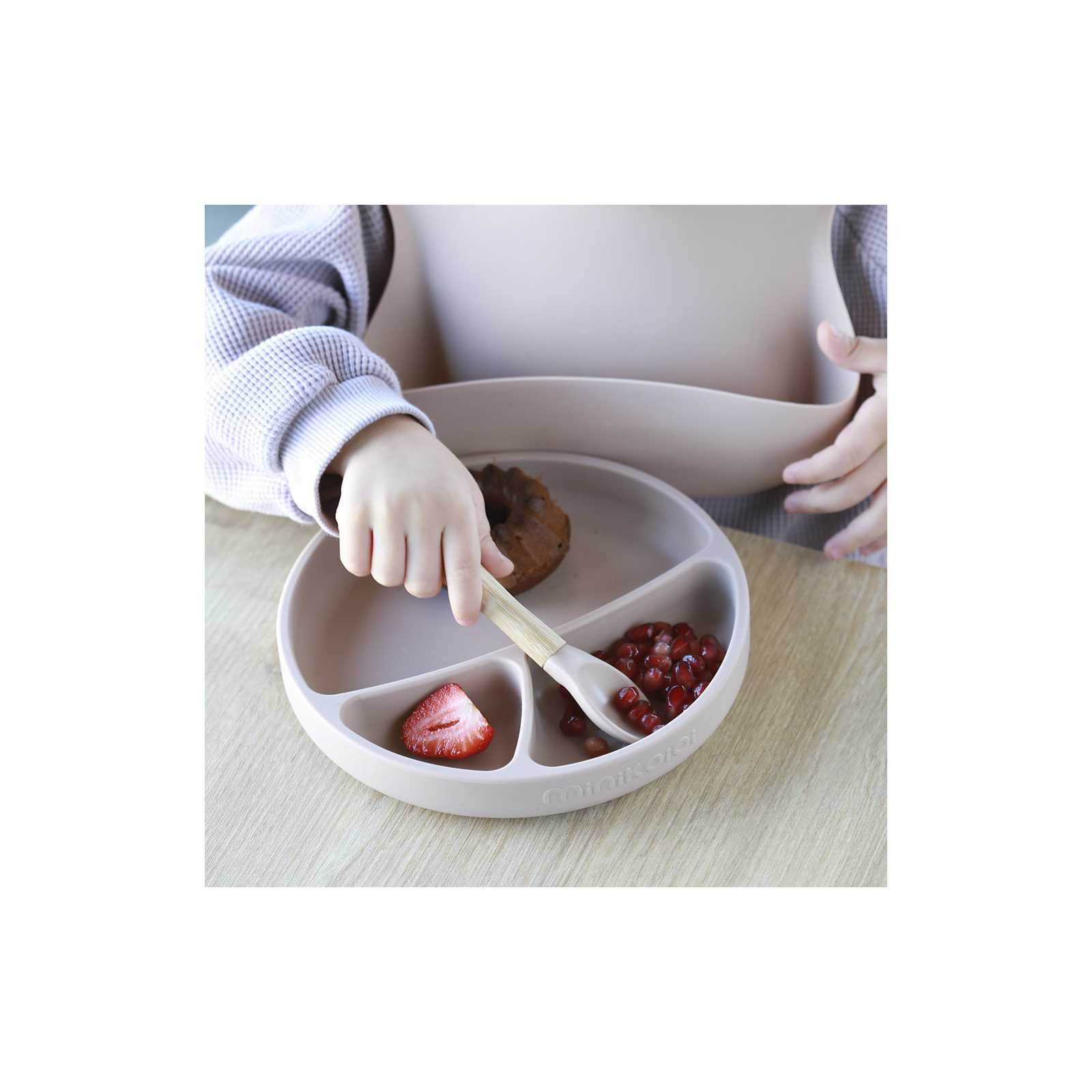 Набор детской посуды MinikOiOi BLW SetII-Powder Grey (101070017) изображение 4