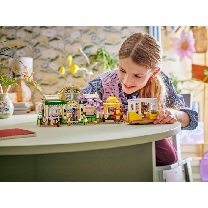 Конструктор LEGO Friends Кофейня с растениями и цветочный магазин и кофейня с растениями (42671) изображение 11