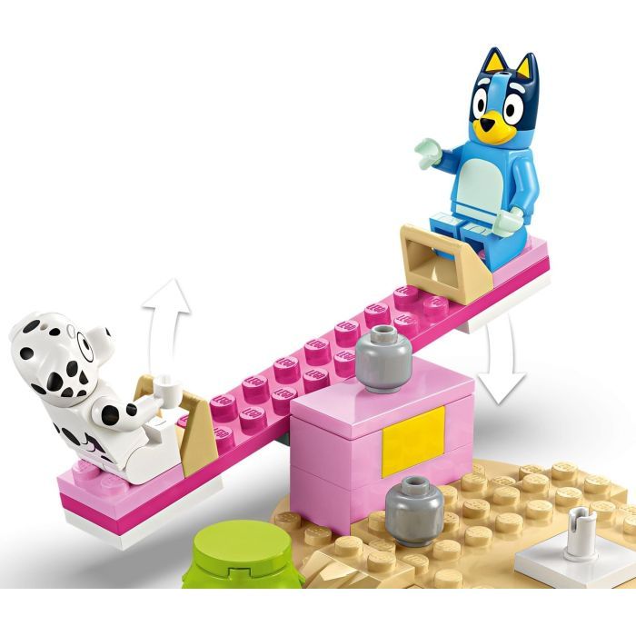 Конструктор LEGO Bluey Веселье с Блуи и Хлоей на игровой площадке (11201) изображение 6