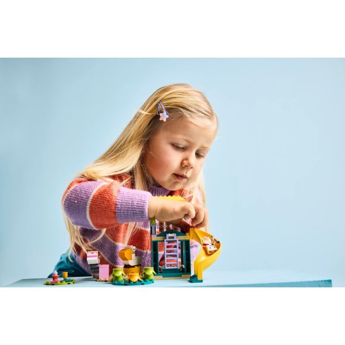 Конструктор LEGO Bluey Веселье с Блуи и Хлоей на игровой площадке (11201) изображение 9