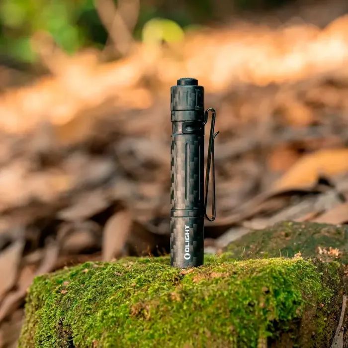 Фонарь Olight I3T EOS Carbon Fiber изображение 9