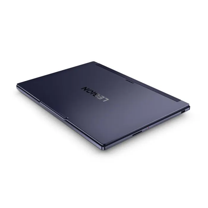 Ноутбук Lenovo Legion 7 16AGP11 (83Q80031RA) зображення 8