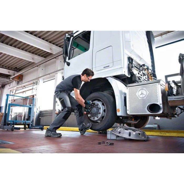 Гайковерт Bosch ударный GDS 18V-1050 H, 18В, 2x5.0 GAL1880 L-Box (0.601.9J8.522) изображение 9