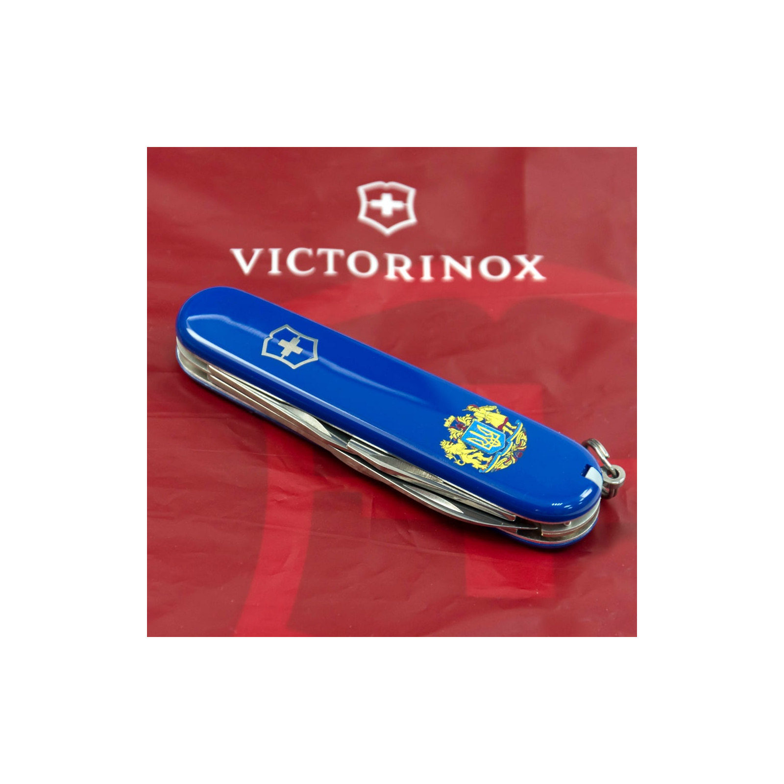 Нож Victorinox Spartan Ukraine Blue "Великий Герб України" (1.3603.2_T0400u) изображение 2
