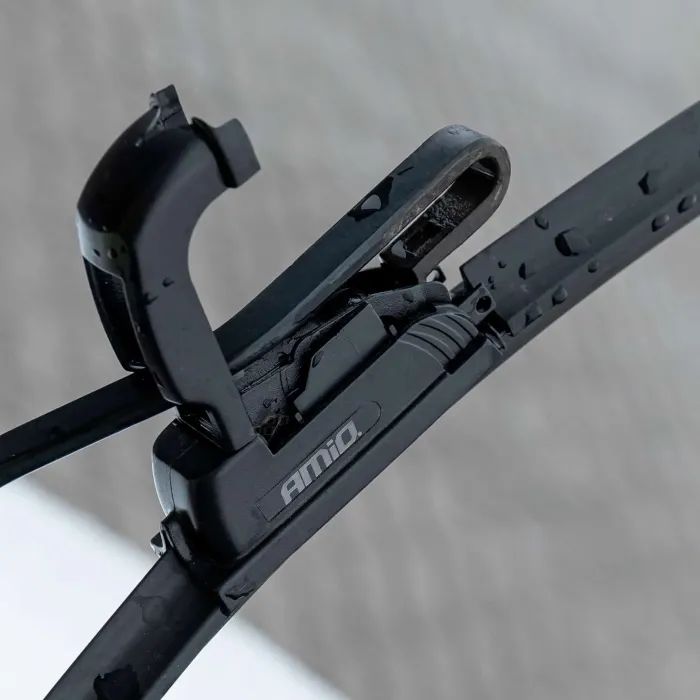 Щетка стеклоочистителя AMiO U-Type 22" 550 мм (01182) (011829) изображение 4