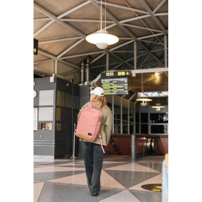 Рюкзак туристический Pacsafe Go Carry-on 34L рожевий (35155340) изображение 9