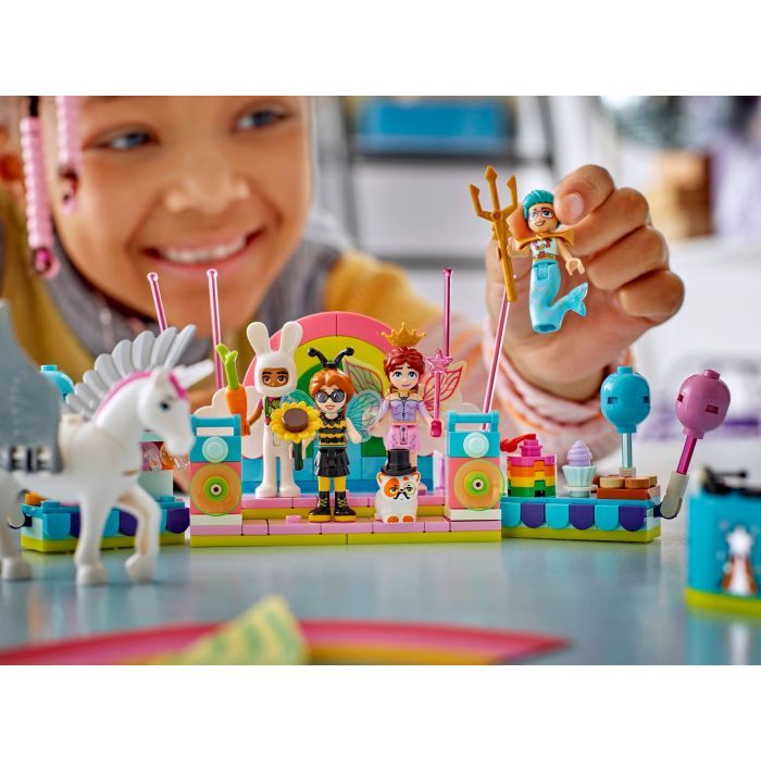 Конструктор LEGO Friends Костюмированная вечеринка с единорогом и феей (42661) изображение 10