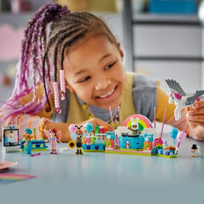 Конструктор LEGO Friends Костюмированная вечеринка с единорогом и феей (42661) изображение 9