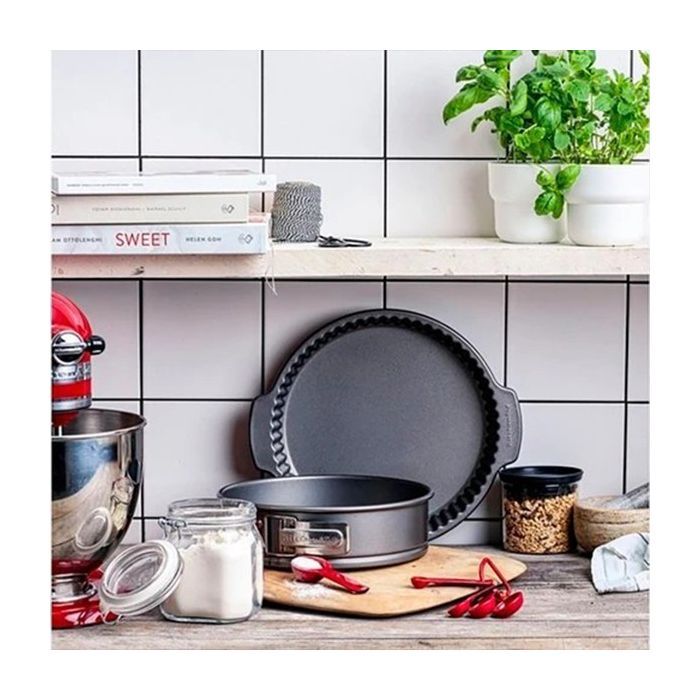 Форма для выпечки KitchenAid 20+24 см, набір 2 шт, роз'ємні (CC006102-001) изображение 4 Форма для выпечки KitchenAid 20+24 см, набір 2 шт, роз'ємні (CC006102-001) изображение 4