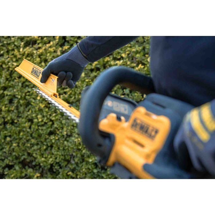 Кусторез DeWALT аккумуляторный, 18V, нож 55 см, до 25 мм, 5Ah (DCMHT564P1) изображение 10