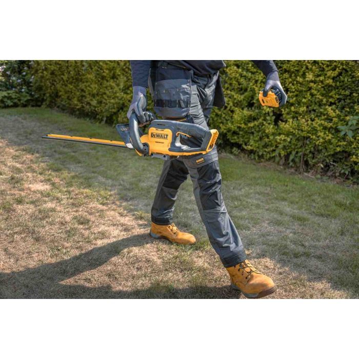 Кусторез DeWALT аккумуляторный, 18V, нож 55 см, до 25 мм, 5Ah (DCMHT564P1) изображение 5