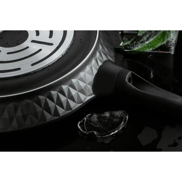Сковорода Pepper Black Ice 28x5 см PR-6006 (110809) зображення 4 Сковорода Pepper Black Ice 28x5 см PR-6006 (110809) зображення 4
