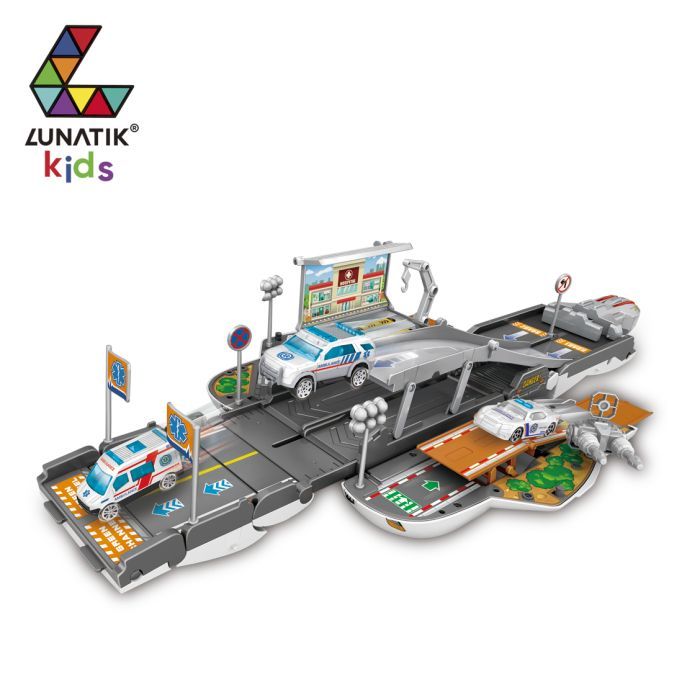 Ігровий набір Lunatik Авто трансформер Медик (LNK-RTM5667) зображення 2