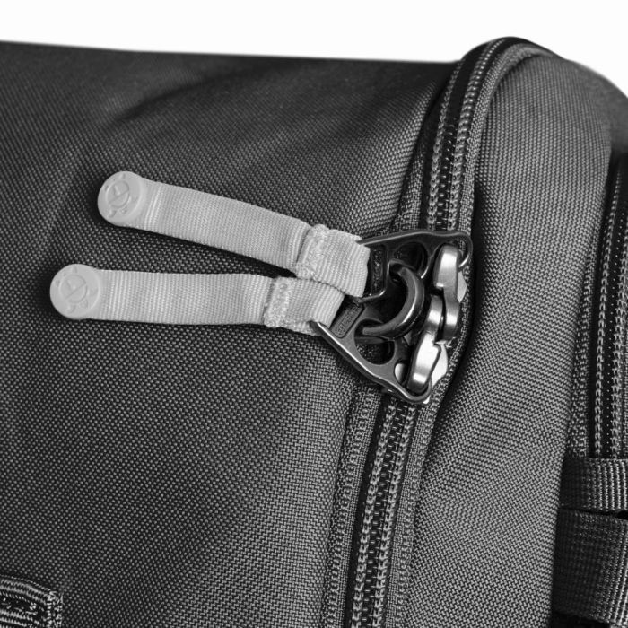 Рюкзак туристический Pacsafe Go Carry-on 34L рожевий (35155340) изображение 6