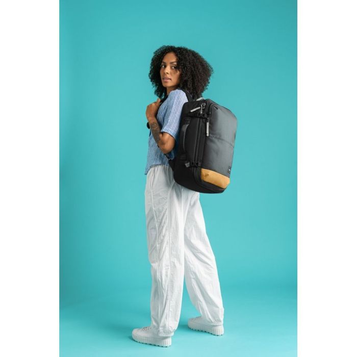 Рюкзак туристический Pacsafe Go Carry-on 34L рожевий (35155340) изображение 9