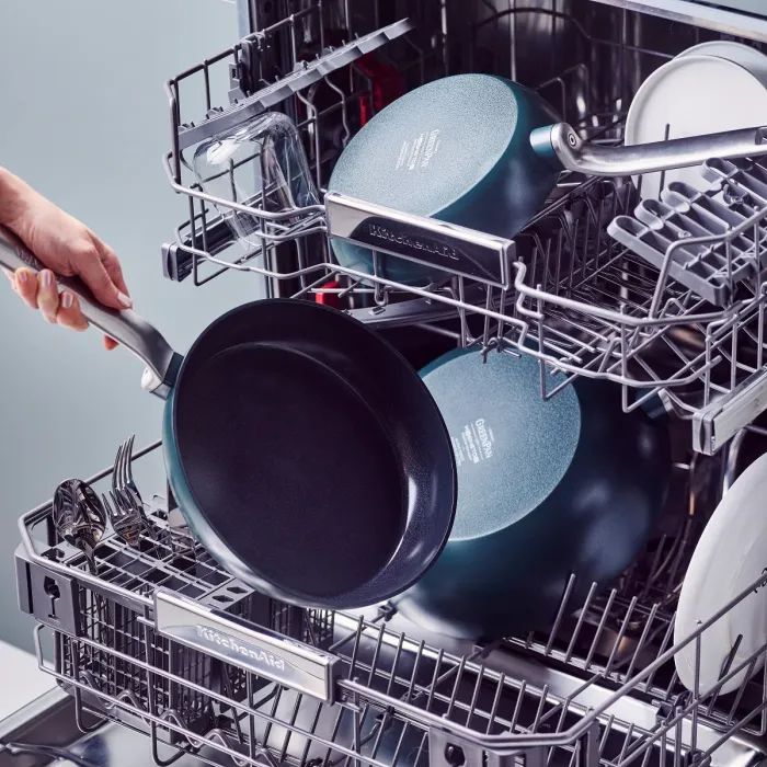 Сковорода GreenPan Evolution Вок 28 см 3,6 л чорний (CC006388-001) изображение 3