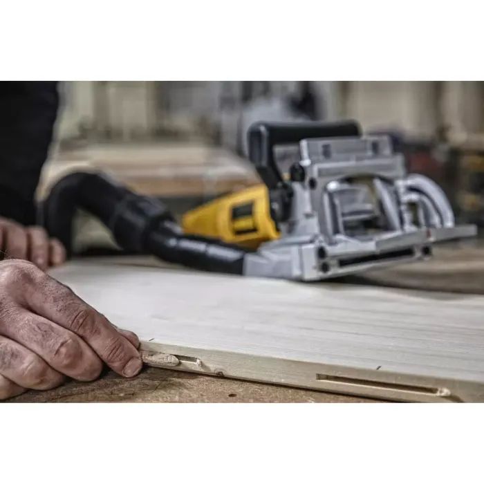 Фрезер DeWALT ламельний 600 Вт, 10000 об/хв, 3.0 кг, кейс (DW682K) зображення 7