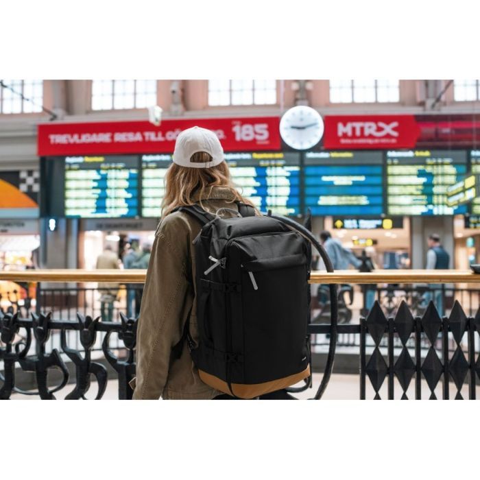 Рюкзак туристический Pacsafe Go Carry-on 44L чорний (35160130) изображение 9