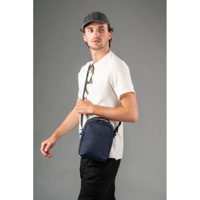 Сумка Pacsafe V Companion Crossbody Темно-синяя (61105658) изображение 10