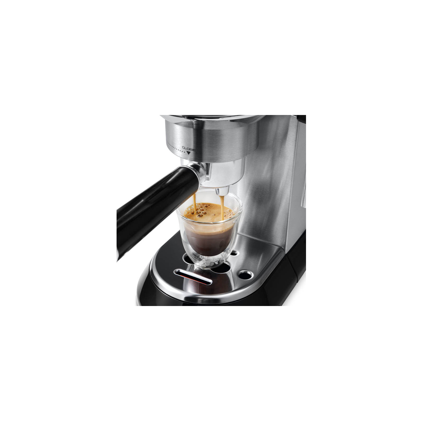 Рожковая кофеварка эспрессо DeLonghi EC 680 M (EC680M) изображение 4