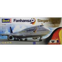 Сборная модель Revell Самолет Boeing 747-8 Fanhansa Siegerflieger 1:144 (1111)