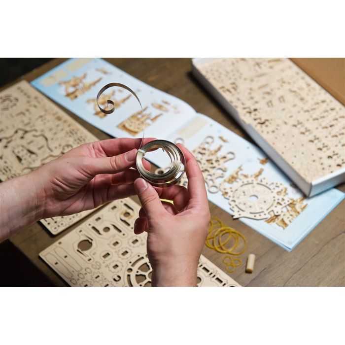 Конструктор Ugears Гексапод Исследователь (6337287) изображение 10