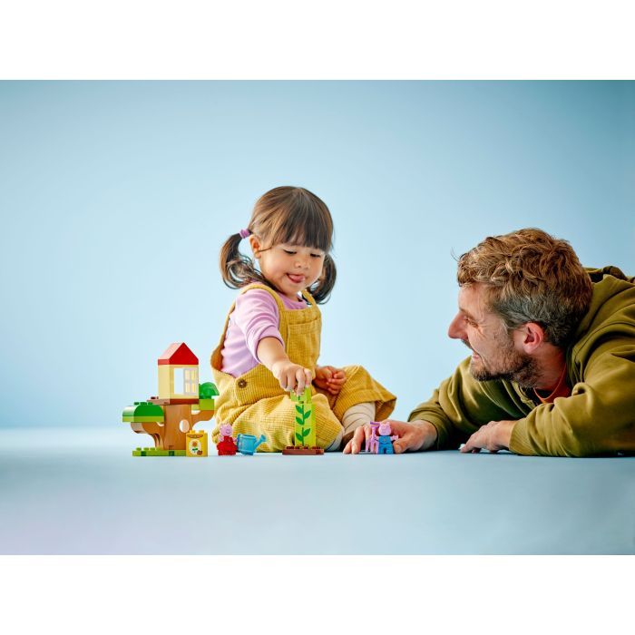 Конструктор LEGO DUPLO Peppa Pig Сад і будиночок на дереві Пеппи (10431) зображення 5