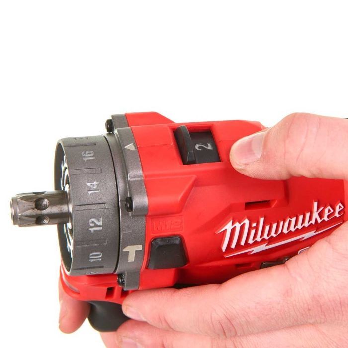 Шуруповерт Milwaukee M12 FPDXKIT-202X, 44Нм, 2x2Ач, 2 насадки, кейс (4933464138) изображение 11