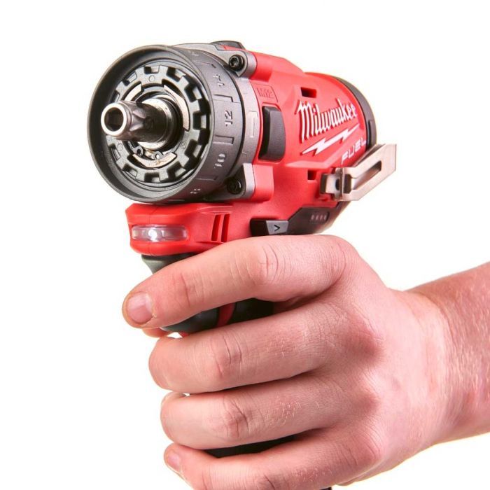 Шуруповерт Milwaukee M12 FPDXKIT-202X, 44Нм, 2x2Ач, 2 насадки, кейс (4933464138) изображение 9
