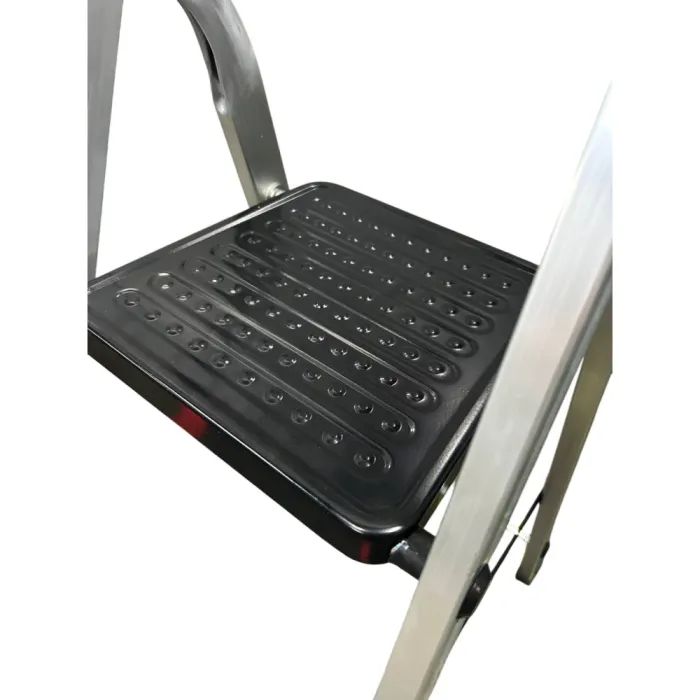 Лестница GTM стременка 3сх. верхняя ступенька-0,63м, ступеньки 13см., анодированный (KMH0103BP) изображение 3