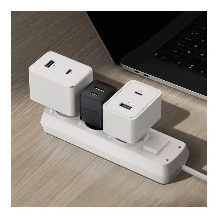 Зарядний пристрій Baseus 1xUSB-C PD20W + 1xUSB + cable USB-C to USB-C white (P10111608113-01) зображення 7