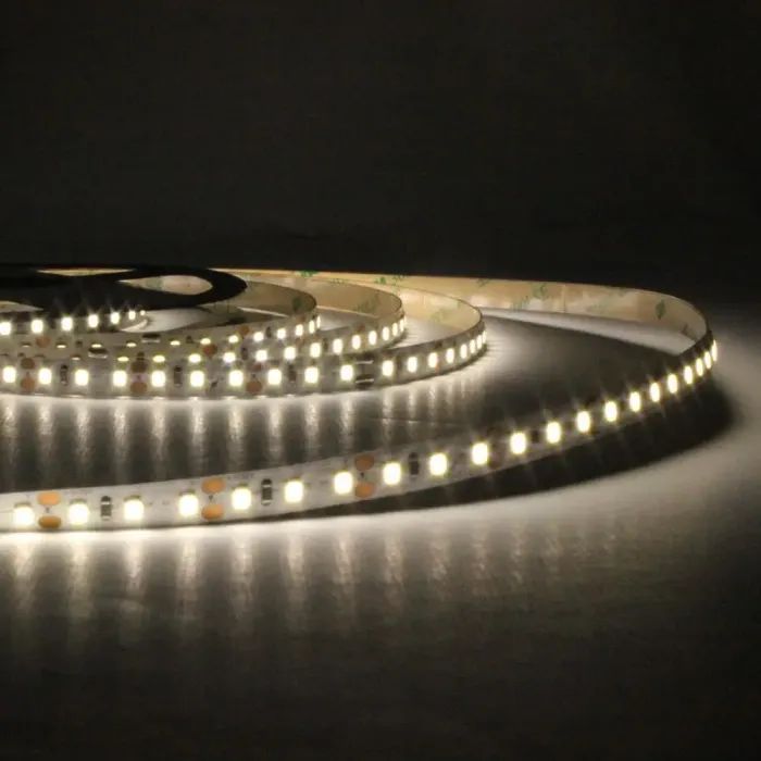 Світлодіодна стрічка LED-STIL 4000K 9,6 Вт/м 2835 120 діодів IP33 24 Вольта 1000 lm нейтральне світло (DFN2835-120A4-IP33-24V) зображення 3