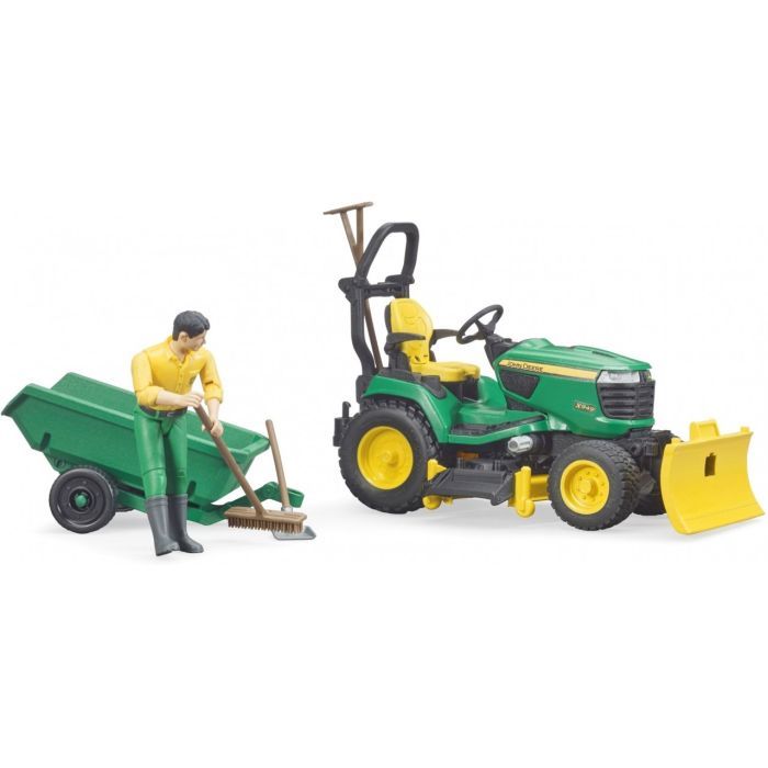 Спецтехника Bruder садовый трактор John Deere с прицепом и фигуркой садовода (62104) изображение 2