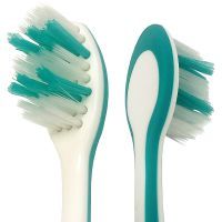 Зубна щітка Elmex Sensitive Дуже м'яка для чутливих зубів Зелена (2172000000225) зображення 4