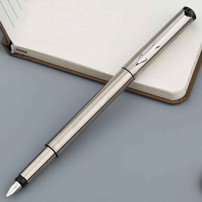 Ручка пір'яна Parker VECTOR 17  Stainless Steel  FP F (05 011) зображення 5