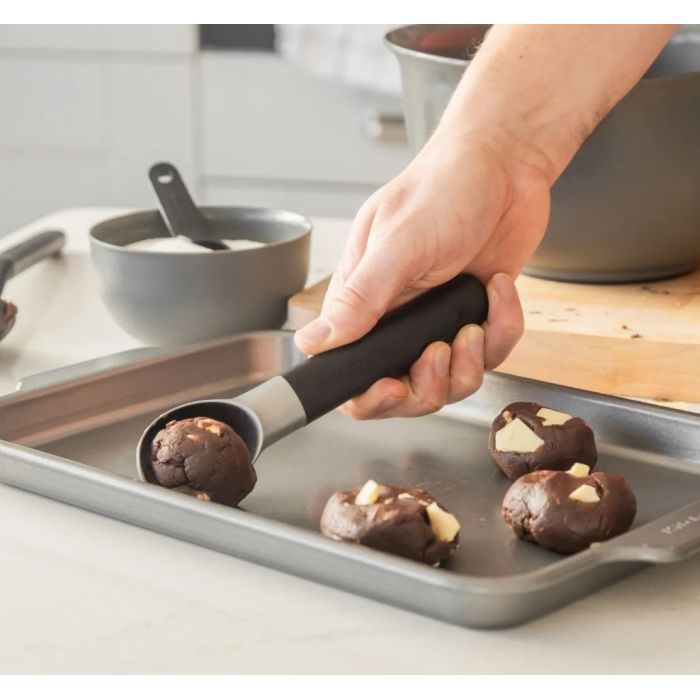 Ложка для морозива KitchenAid Classic 21 см чорний (KHH117OHOBEG) зображення 4