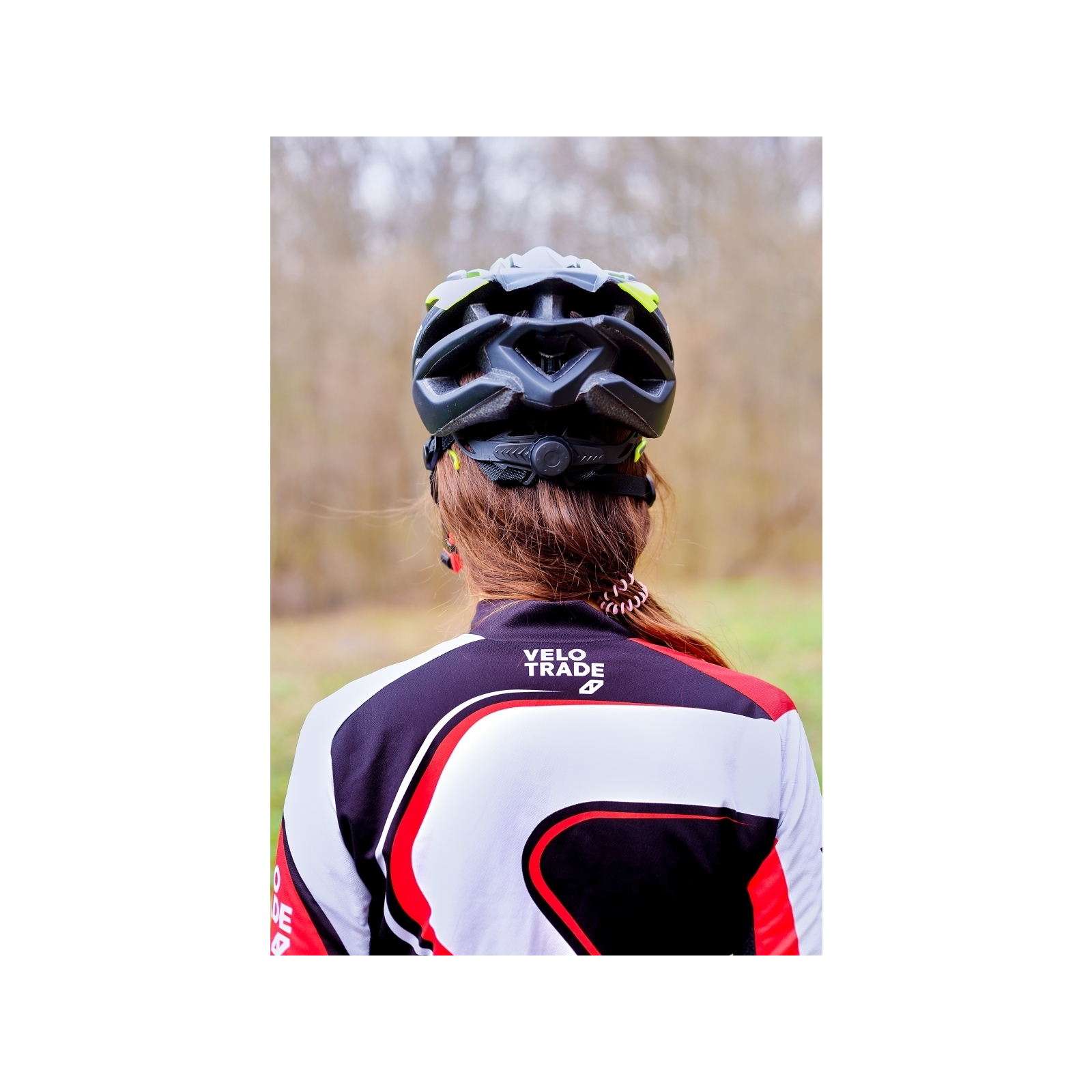Шлем Velotrade с козырьком СIGNA WT-068 черно-бело-салатовый L (58-61см) (HEAD-016) изображение 4