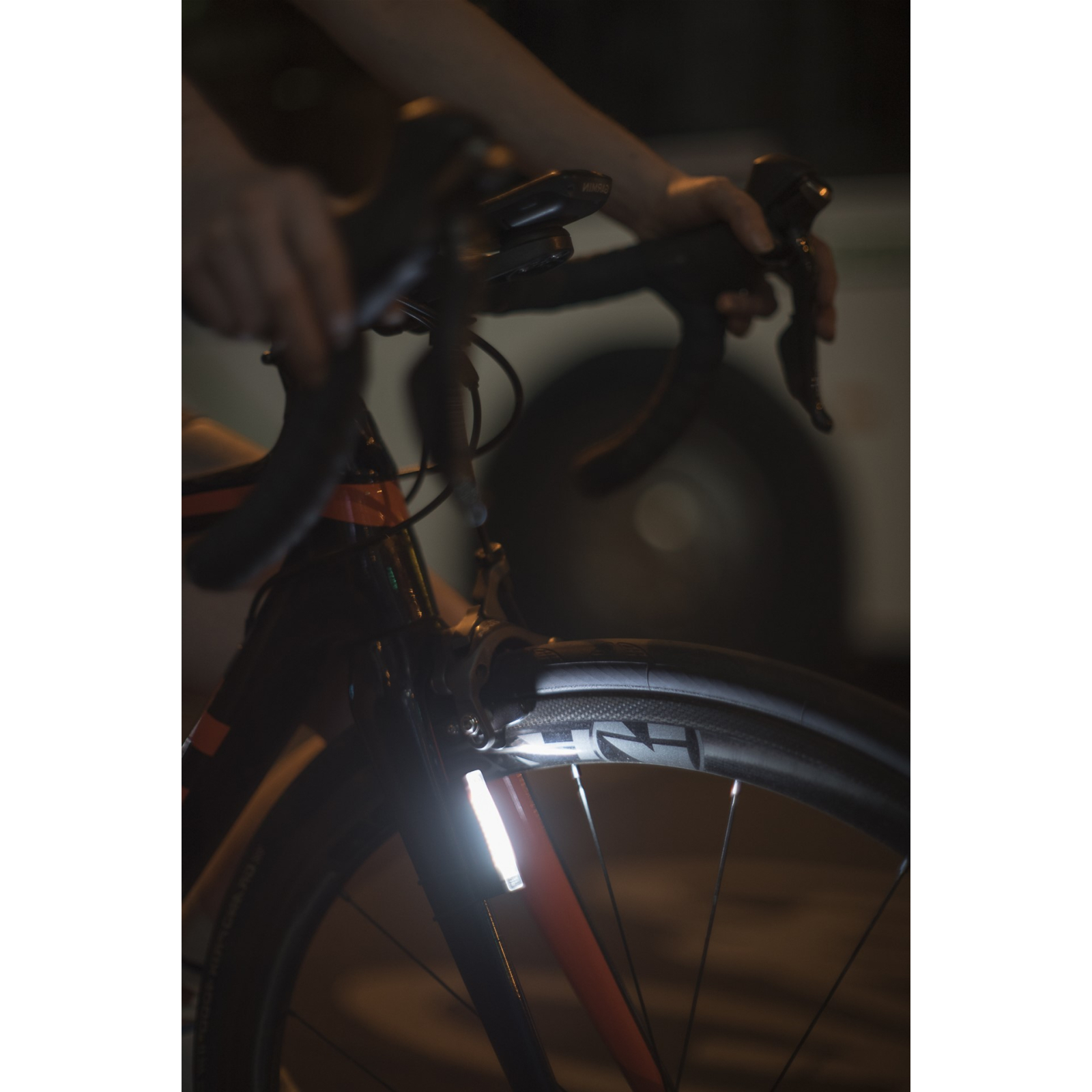 Передняя велофара Knog Plus Front 40 Lumens Translucent (12141) изображение 6